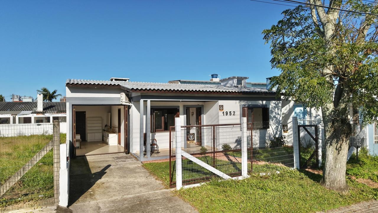 Casa 3 dormitórios para venda, Zona Nova em Capão da Canoa | Ref.: 299