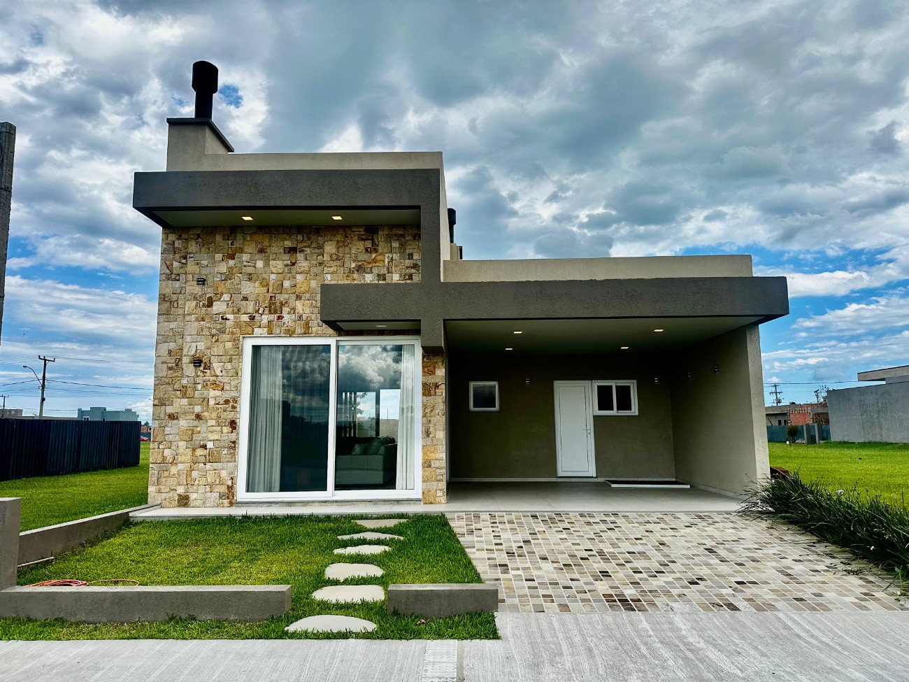 Casa em Condomínio 3 dormitórios para venda, ´centro em Xangri-lá | Ref.: 302