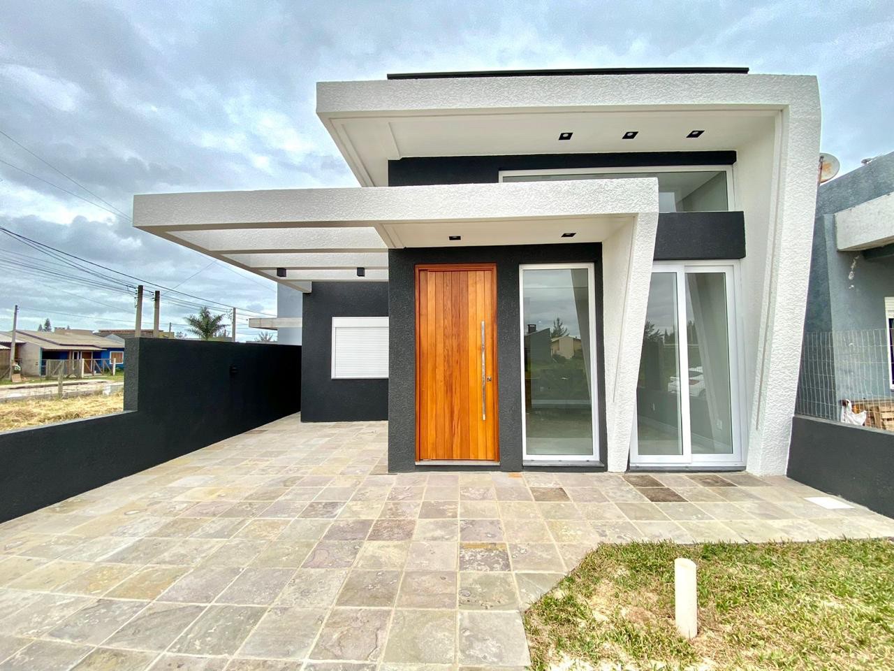 Casa 3 dormitórios para venda, Guarani em Capão da Canoa | Ref.: 402