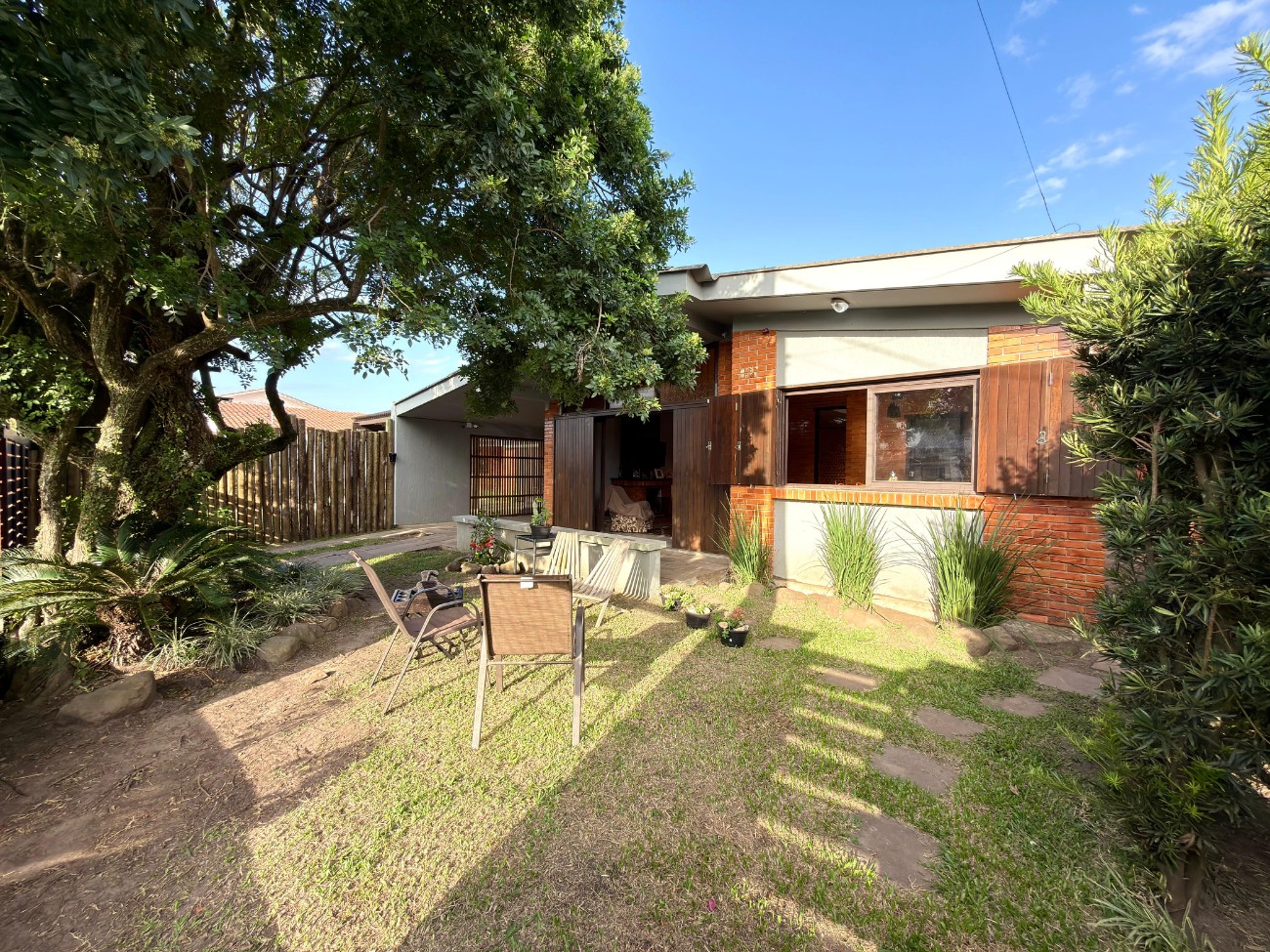 Casa 3 dormitórios para venda, centro em Xangrilá | Ref.: 502